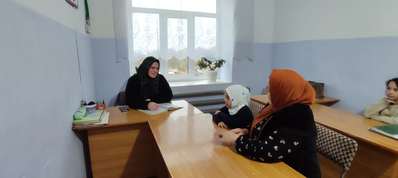 Проведение юридических консультаций для семей с детьми